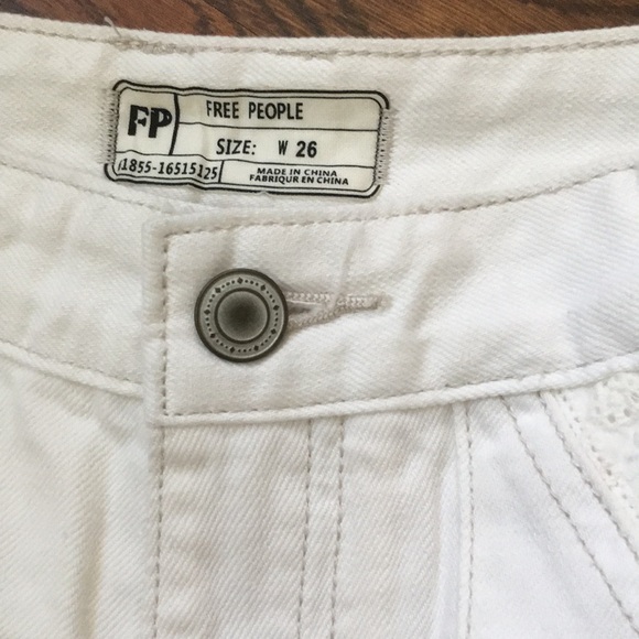 Free people white denim shorts - Picture 3 of 5